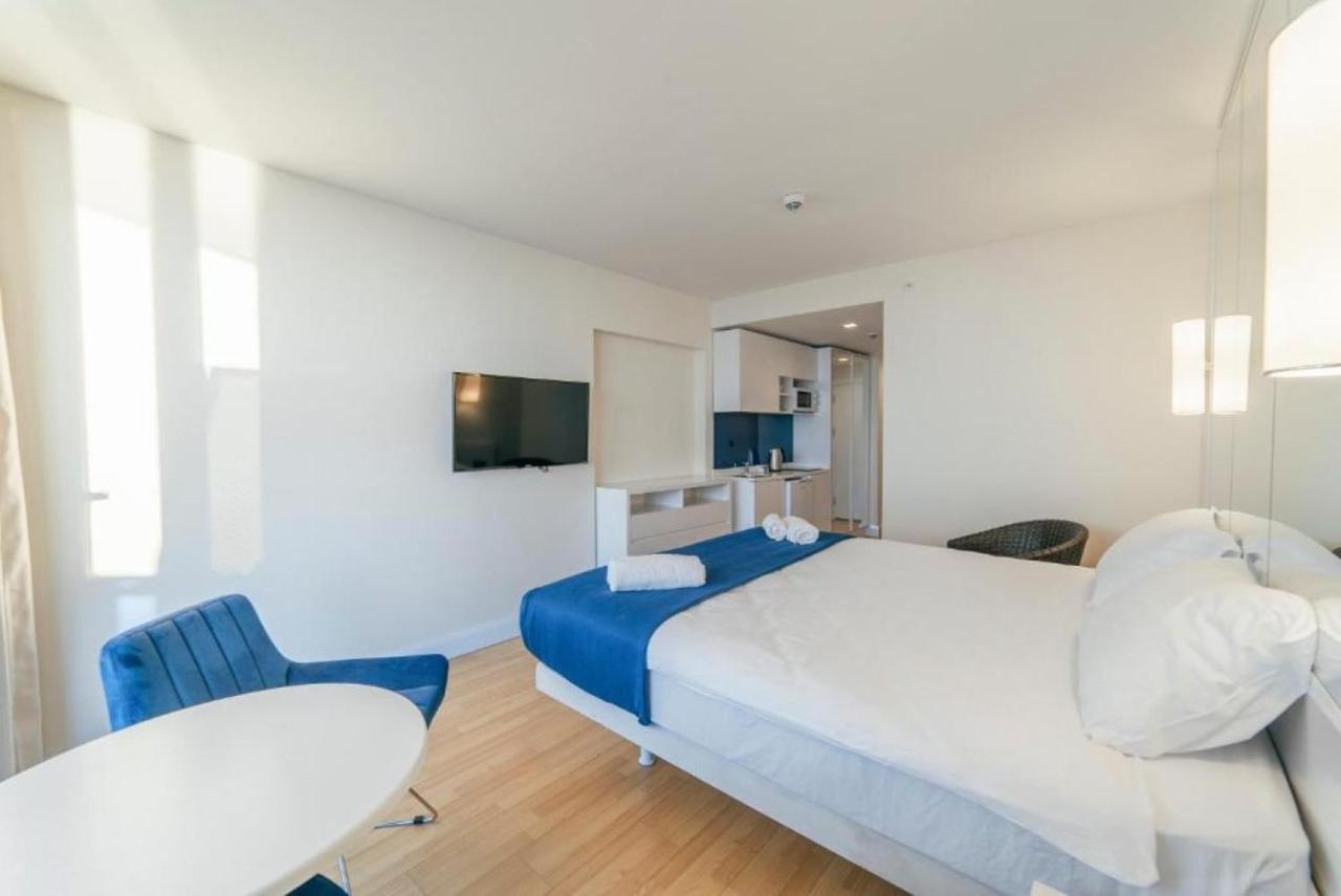 Luxury Sea View Apartments In Orbi City 巴统 外观 照片