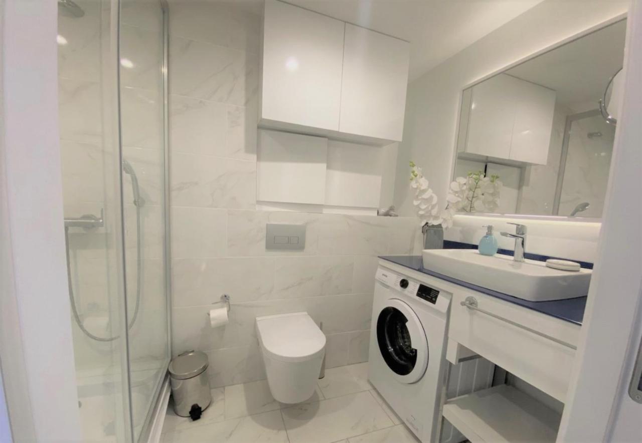 Luxury Sea View Apartments In Orbi City 巴统 外观 照片