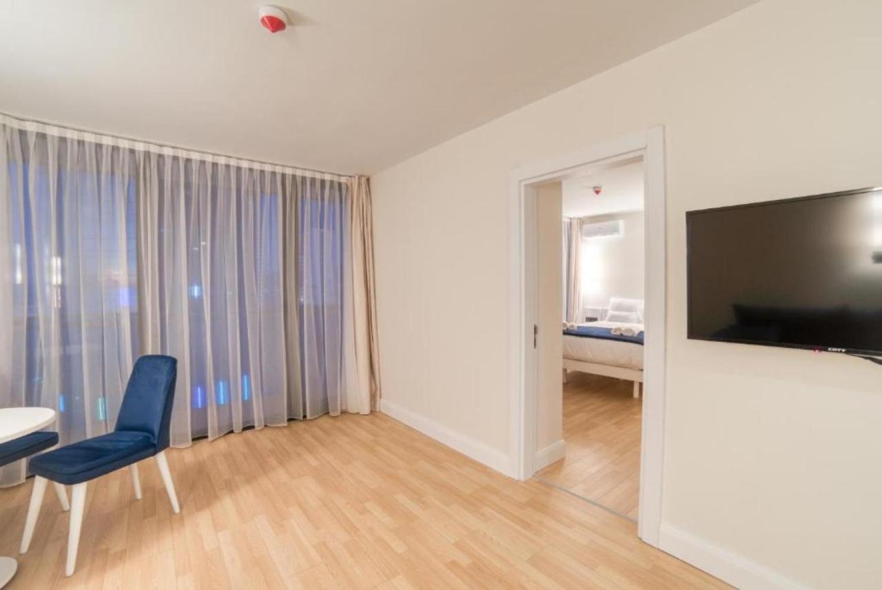 Luxury Sea View Apartments In Orbi City 巴统 外观 照片