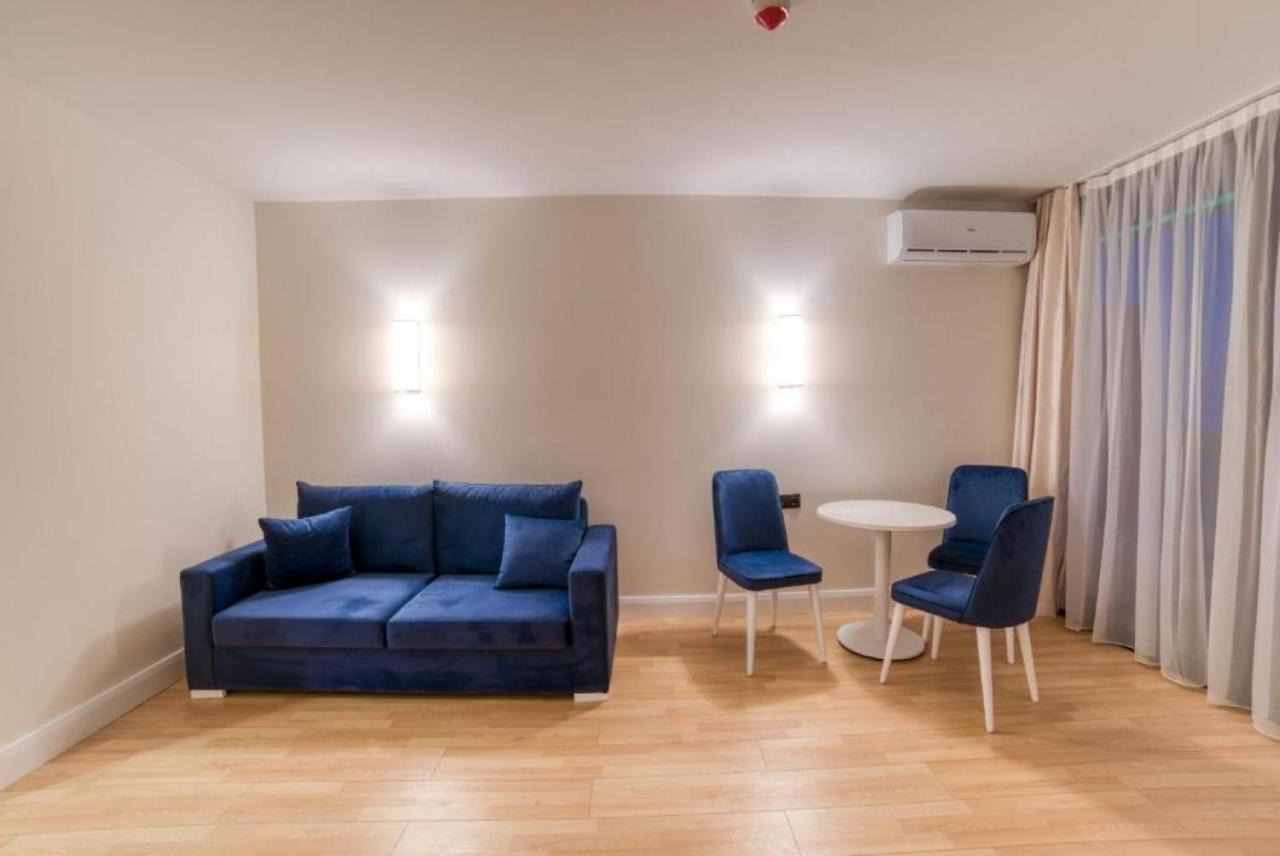 Luxury Sea View Apartments In Orbi City 巴统 外观 照片
