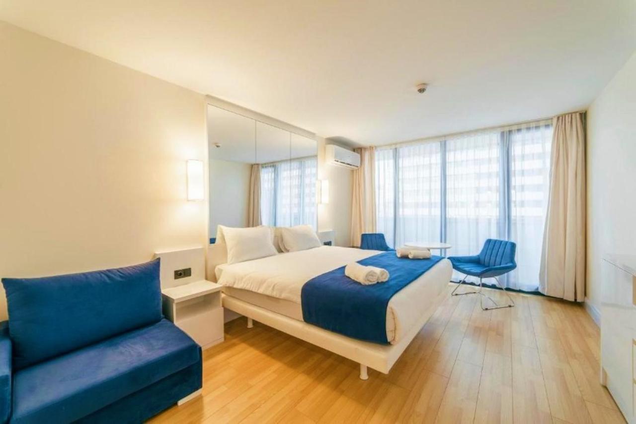 Luxury Sea View Apartments In Orbi City 巴统 外观 照片
