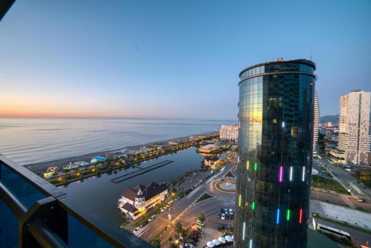 Luxury Sea View Apartments In Orbi City 巴统 外观 照片