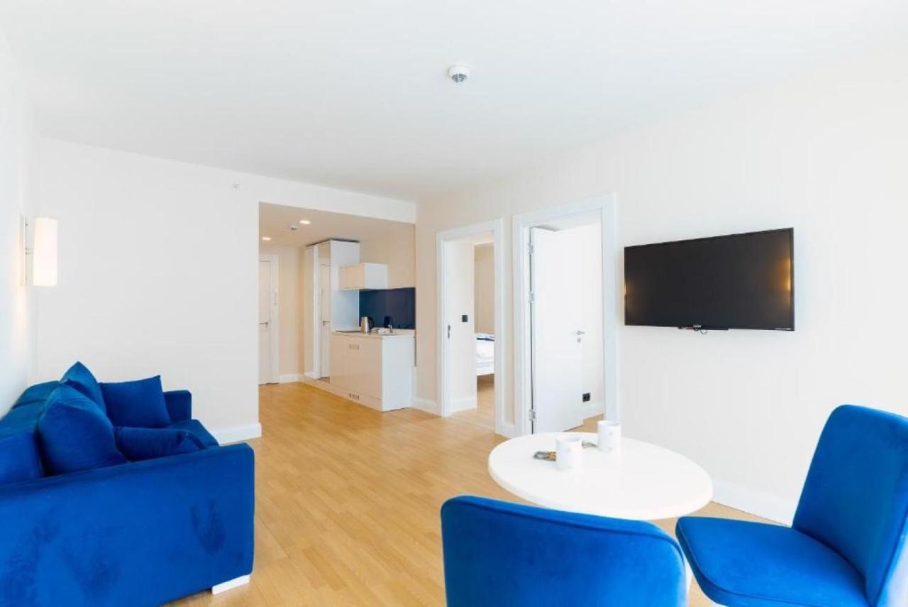Luxury Sea View Apartments In Orbi City 巴统 外观 照片