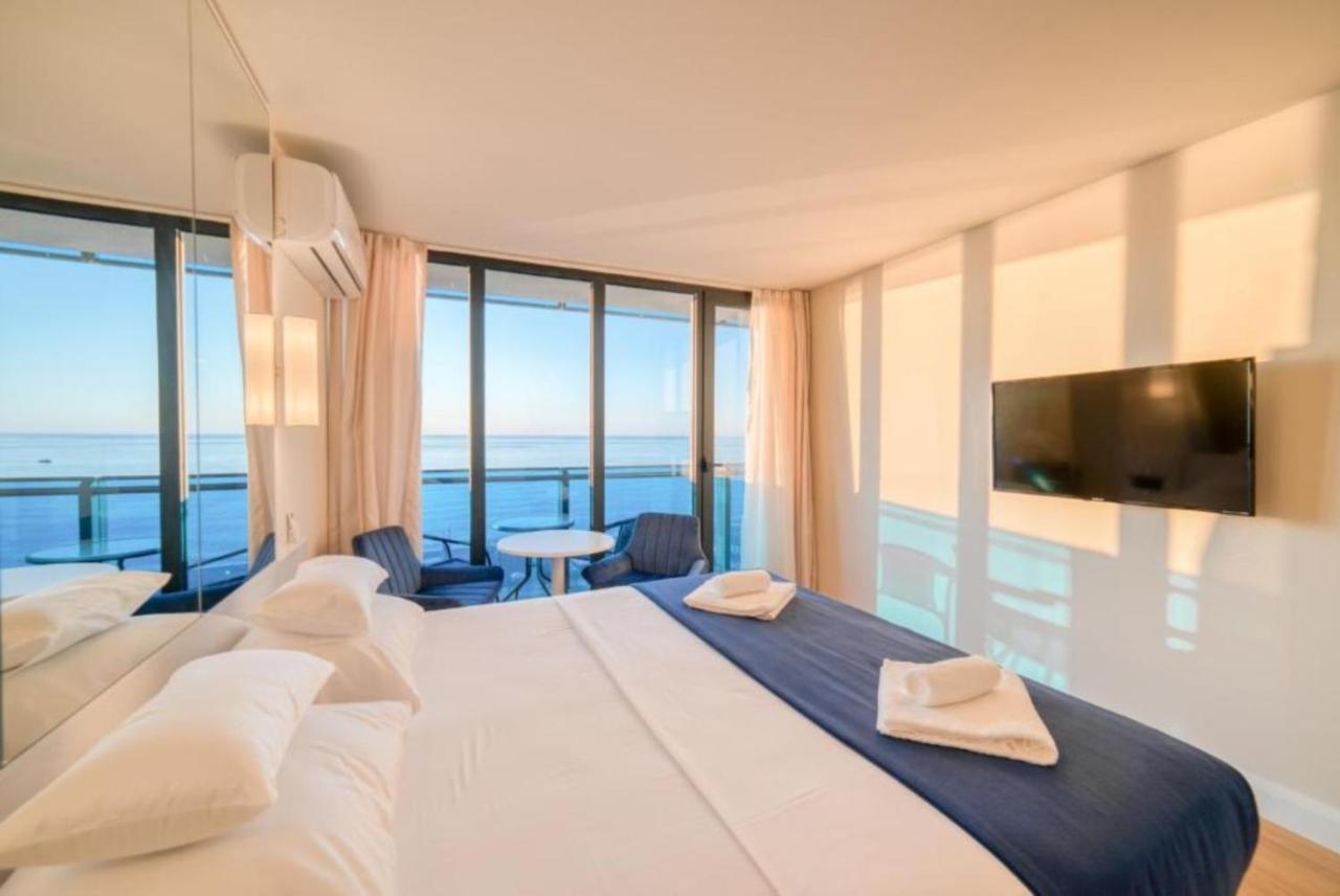 Luxury Sea View Apartments In Orbi City 巴统 外观 照片