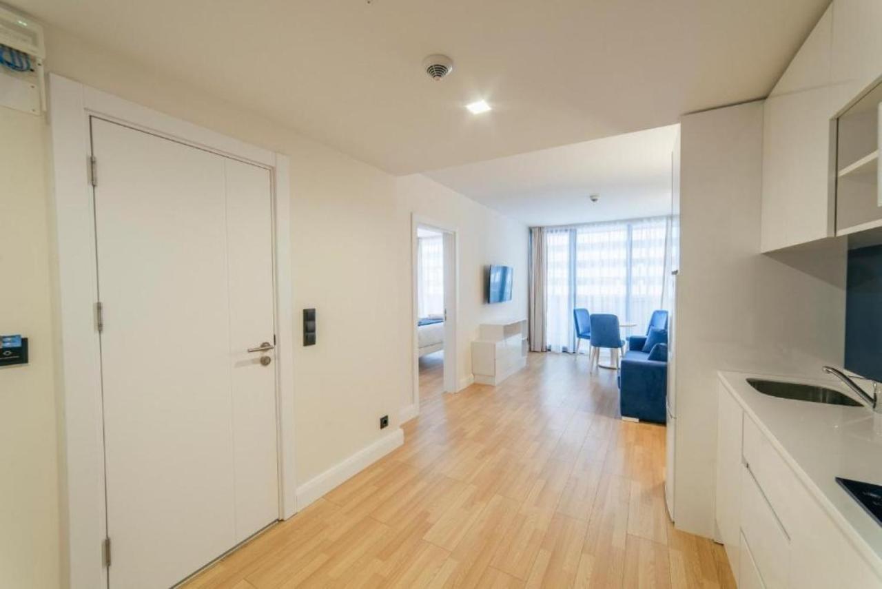 Luxury Sea View Apartments In Orbi City 巴统 外观 照片