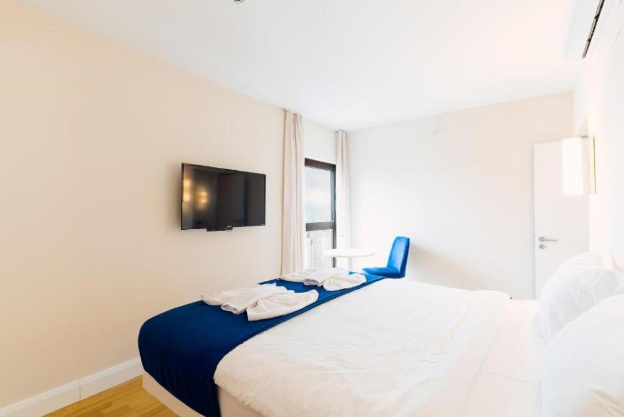 Luxury Sea View Apartments In Orbi City 巴统 外观 照片